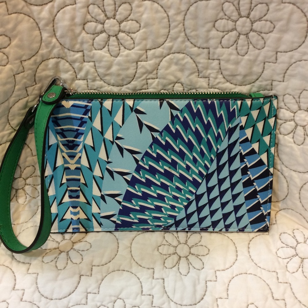 Echo New York wristlet